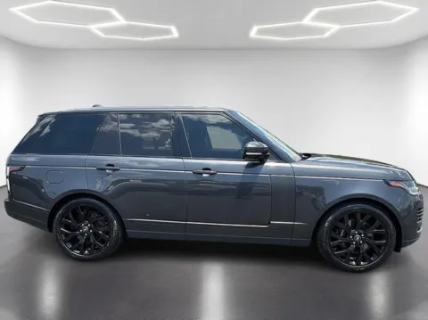 More photos of 2019 Land Rover Range Rover 3.0L V6 Supercharged HSE at Brandon Reeves Auto World, NC