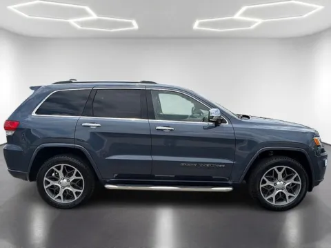 More photos of 2019 Jeep Grand Cherokee Overland at Brandon Reeves Auto World, NC