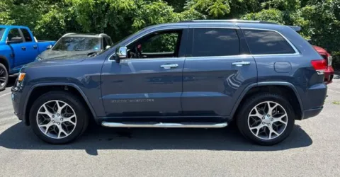 More photos of 2019 Jeep Grand Cherokee Overland at Brandon Reeves Auto World, NC