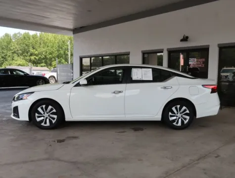 More photos of 2023 Nissan Altima 2.5 S at Brandon Reeves Auto World, NC