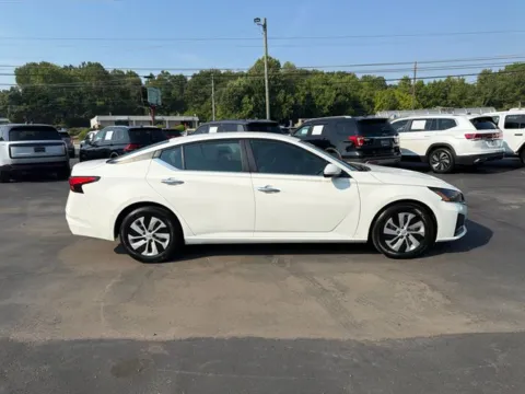 More photos of 2023 Nissan Altima 2.5 S at Brandon Reeves Auto World, NC