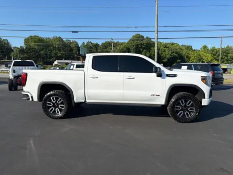 More photos of 2021 GMC Sierra 1500 AT4 at Brandon Reeves Auto World, NC