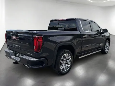 More photos of 2023 GMC Sierra 1500 Denali at Brandon Reeves Auto World, NC