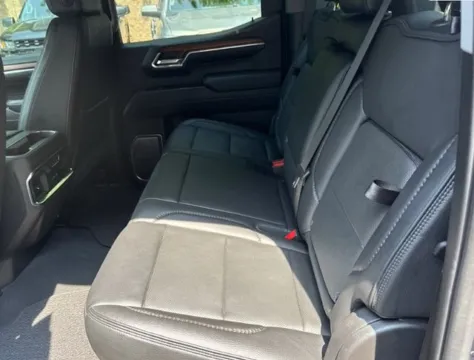 More photos of 2023 GMC Sierra 1500 Denali at Brandon Reeves Auto World, NC