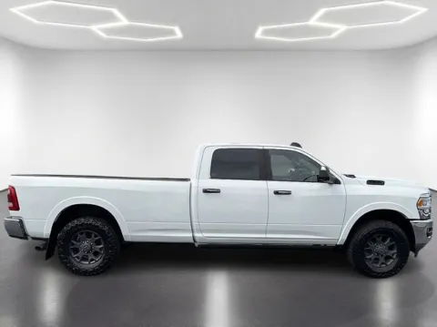 More photos of 2020 Ram 3500 Laramie at Brandon Reeves Auto World, NC