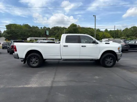 More photos of 2020 Ram 3500 Laramie at Brandon Reeves Auto World, NC
