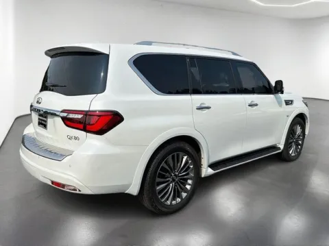 More photos of 2019 INFINITI QX80 LUXE at Brandon Reeves Auto World, NC