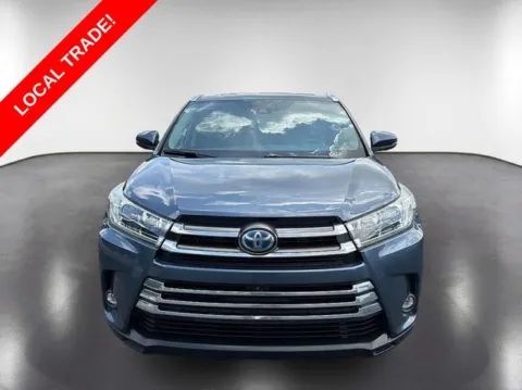 Photos of 2019 Toyota Highlander Hybrid Limited Platinum for sale in Monroe, NC at Brandon Reeves Auto World
