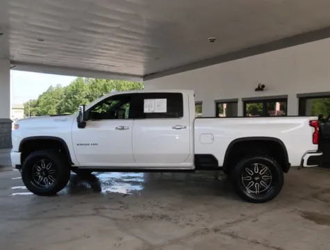 More photos of 2023 Chevrolet Silverado 2500 HD High Country at Brandon Reeves Auto World, NC