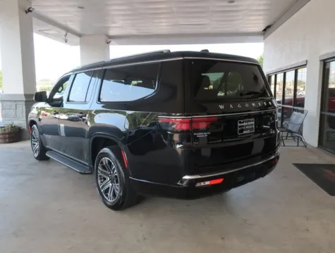 More photos of 2024 Jeep Wagoneer L Series II at Brandon Reeves Auto World, NC