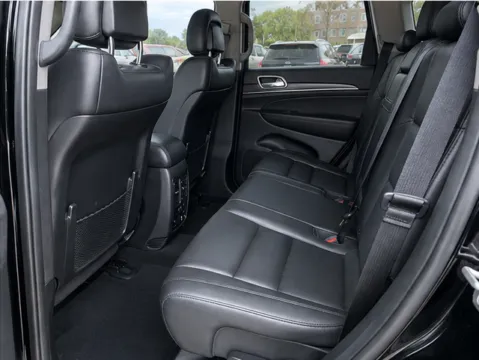 More photos of 2020 Jeep Grand Cherokee Overland at Brandon Reeves Auto World, NC