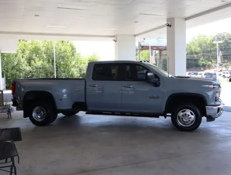 More photos of 2024 Chevrolet Silverado 3500 HD LT at Brandon Reeves Auto World, NC