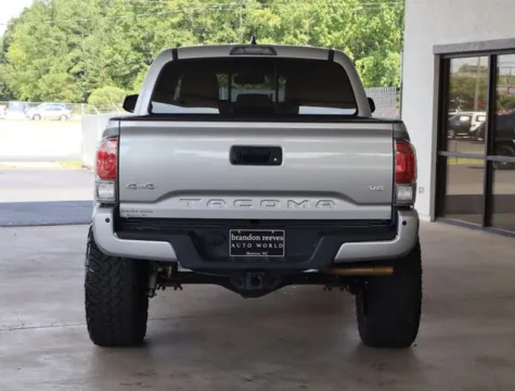 More photos of 2017 Toyota Tacoma Limited at Brandon Reeves Auto World, NC