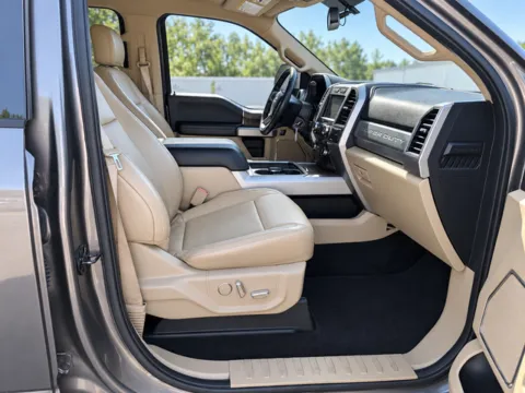 More photos of 2019 Ford F-250SD Lariat at Brandon Reeves Auto World, NC