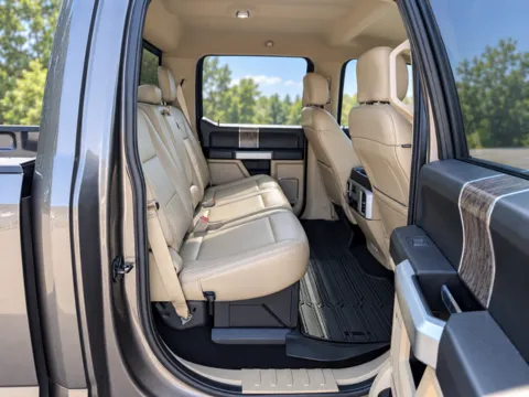 More photos of 2019 Ford F-250SD Lariat at Brandon Reeves Auto World, NC