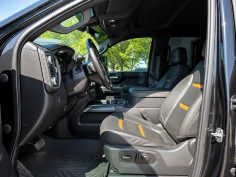 More photos of 2020 GMC Sierra 2500 HD AT4 at Brandon Reeves Auto World, NC