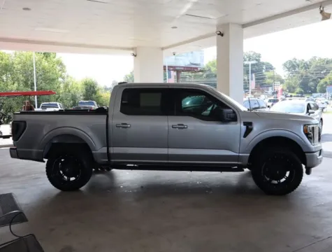 More photos of 2021 Ford F-150 XLT at Brandon Reeves Auto World, NC