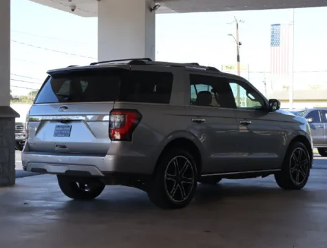 More photos of 2021 Ford Expedition Limited at Brandon Reeves Auto World, NC