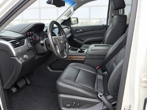 More photos of 2019 Chevrolet Suburban LT at Brandon Reeves Auto World, NC