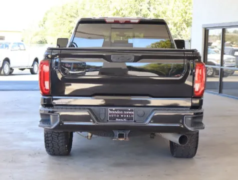 More photos of 2023 GMC Sierra 2500 HD Denali at Brandon Reeves Auto World, NC