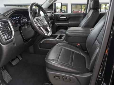 More photos of 2023 GMC Sierra 2500 HD Denali at Brandon Reeves Auto World, NC