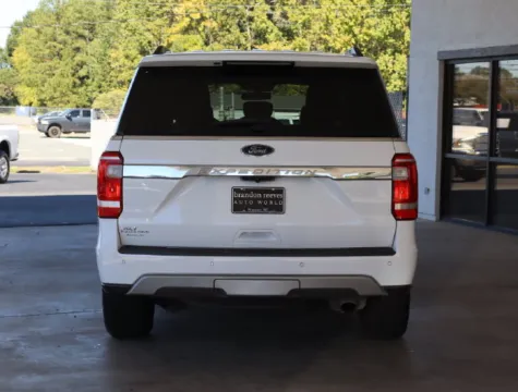 More photos of 2021 Ford Expedition XLT at Brandon Reeves Auto World, NC