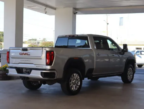 More photos of 2023 GMC Sierra 2500 HD Denali at Brandon Reeves Auto World, NC