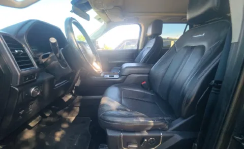 More photos of 2019 Ford Expedition Platinum at Brandon Reeves Auto World, NC