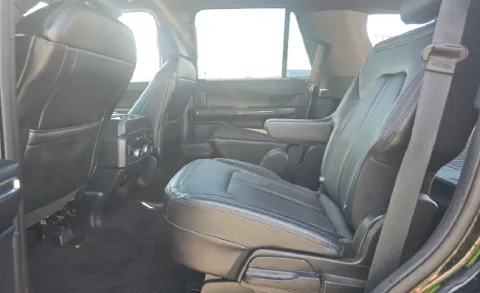 More photos of 2021 Ford Expedition Limited at Brandon Reeves Auto World, NC