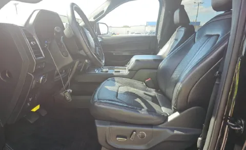 More photos of 2021 Ford Expedition Limited at Brandon Reeves Auto World, NC
