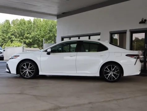 Photos of 2021 Toyota Camry SE for sale in Monroe, NC at Brandon Reeves Auto World