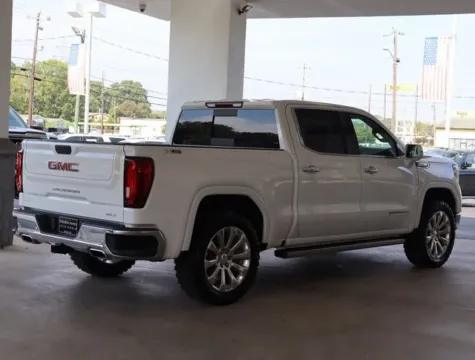 More photos of 2019 GMC Sierra 1500 SLT at Brandon Reeves Auto World, NC