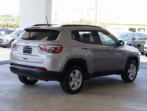 More photos of 2022 Jeep Compass Latitude at Brandon Reeves Auto World, NC