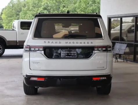 More photos of 2022 Jeep Grand Wagoneer Series III at Brandon Reeves Auto World, NC