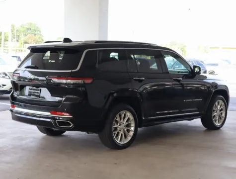 More photos of 2021 Jeep Grand Cherokee L Summit at Brandon Reeves Auto World, NC
