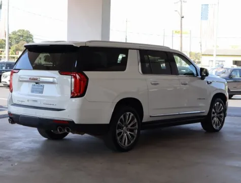 More photos of 2022 GMC Yukon XL Denali at Brandon Reeves Auto World, NC