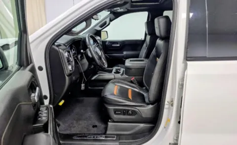 More photos of 2021 GMC Sierra 1500 AT4 at Brandon Reeves Auto World, NC