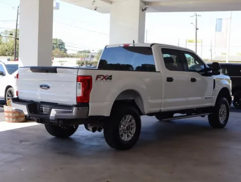 More photos of 2017 Ford F-250SD XLT at Brandon Reeves Auto World, NC