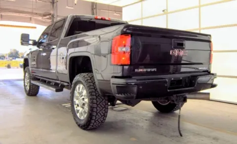 More photos of 2015 GMC Sierra 2500HD Denali at Brandon Reeves Auto World, NC