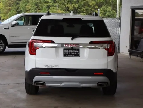 More photos of 2023 GMC Acadia SLT at Brandon Reeves Auto World, NC