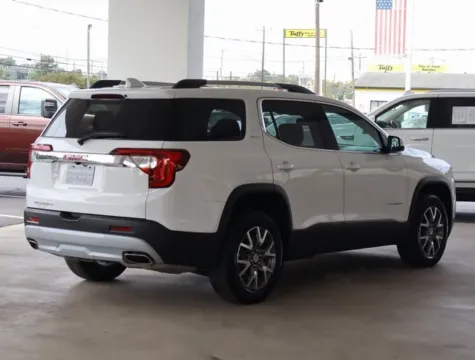 More photos of 2023 GMC Acadia SLT at Brandon Reeves Auto World, NC