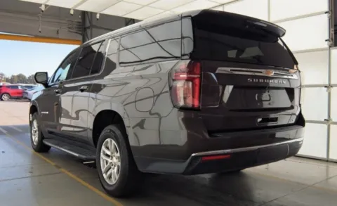 More photos of 2021 Chevrolet Suburban LT at Brandon Reeves Auto World, NC