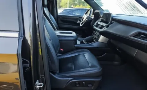 More photos of 2021 Chevrolet Suburban LT at Brandon Reeves Auto World, NC