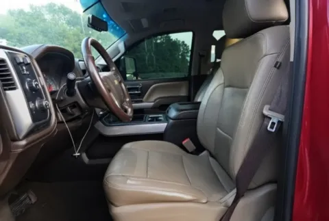 More photos of 2019 Chevrolet Silverado 2500HD LTZ at Brandon Reeves Auto World, NC