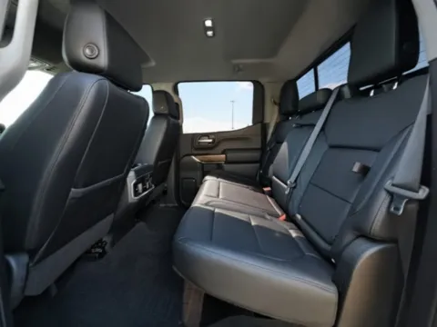 More photos of 2019 GMC Sierra 1500 SLT at Brandon Reeves Auto World, NC
