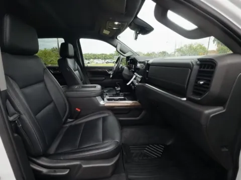 More photos of 2022 Chevrolet Silverado 1500 LT Trail Boss at Brandon Reeves Auto World, NC