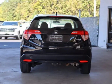 More photos of 2018 Honda HR-V LX at Brandon Reeves Auto World, NC