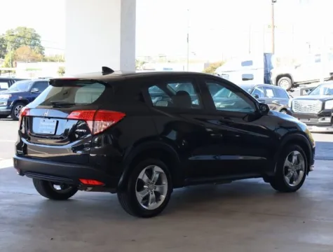 More photos of 2018 Honda HR-V LX at Brandon Reeves Auto World, NC