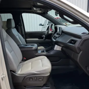 More photos of 2021 Chevrolet Suburban LT at Brandon Reeves Auto World, NC