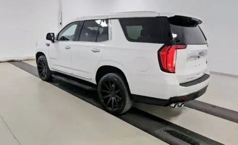 More photos of 2021 GMC Yukon Denali at Brandon Reeves Auto World, NC